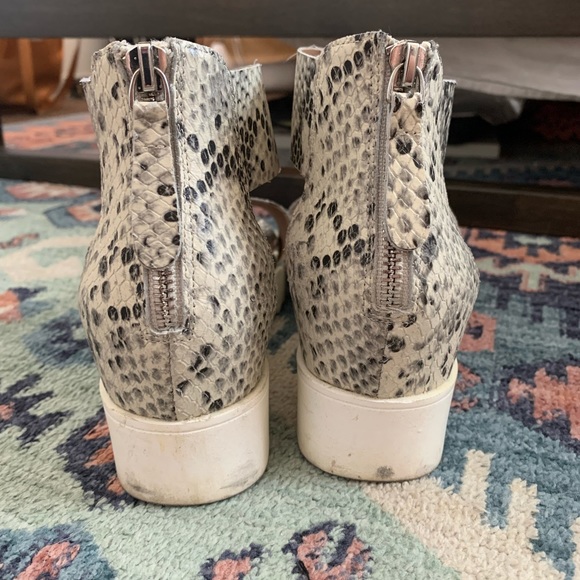 Steve Madden Snakeskin Platform Sandals - Picture 4 of 5